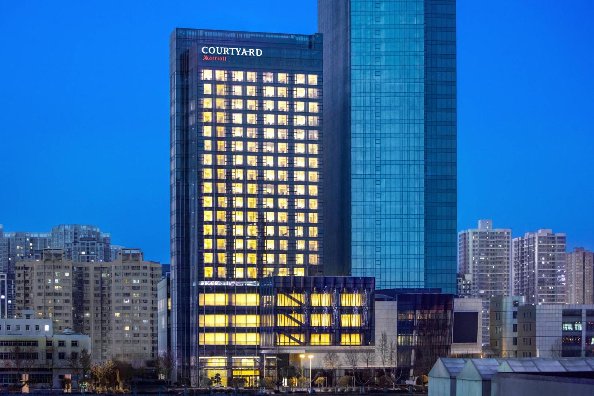 Отель Courtyard By Marriott Xi'An North Экстерьер фото