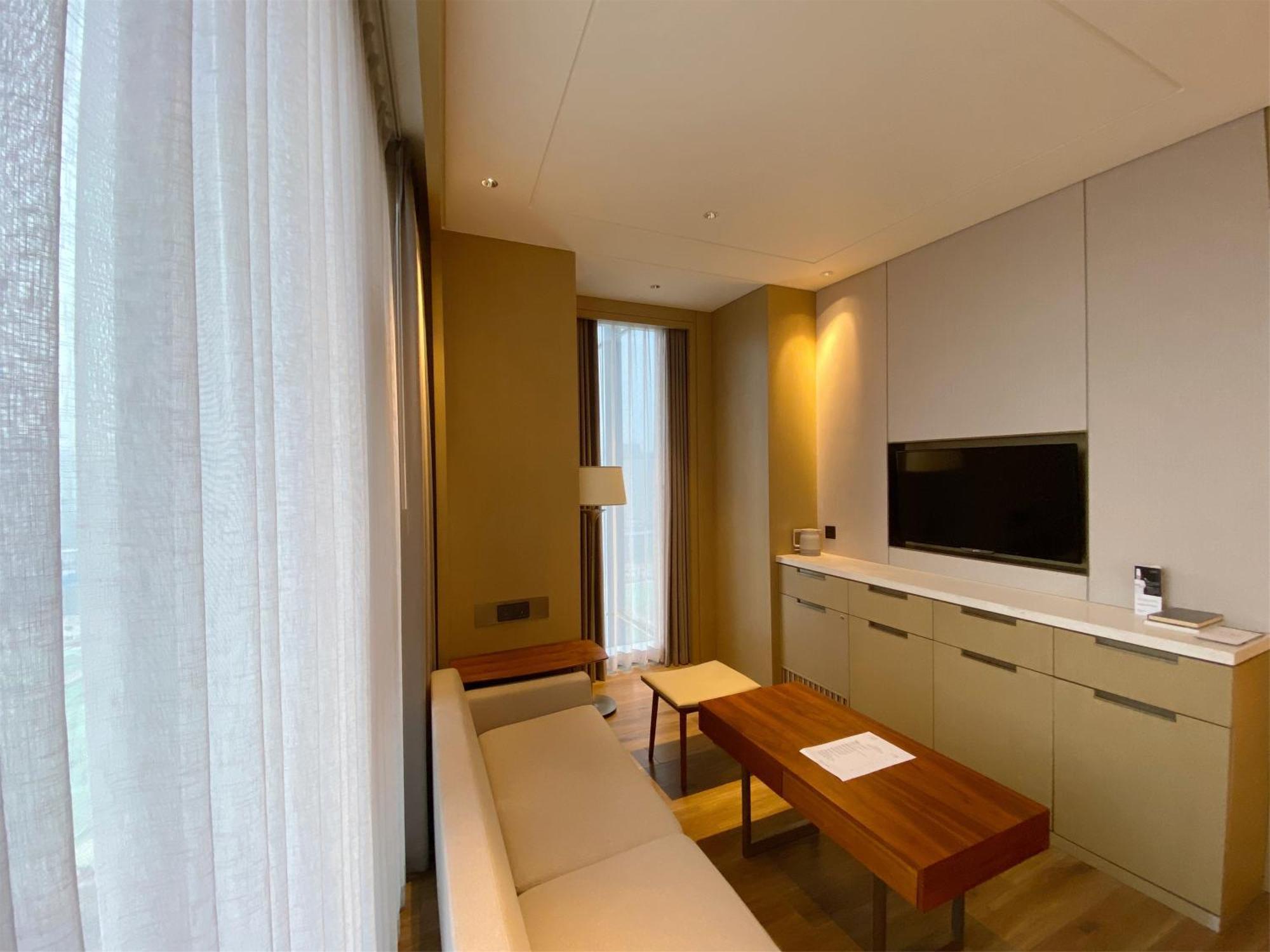 Отель Courtyard By Marriott Xi'An North Экстерьер фото