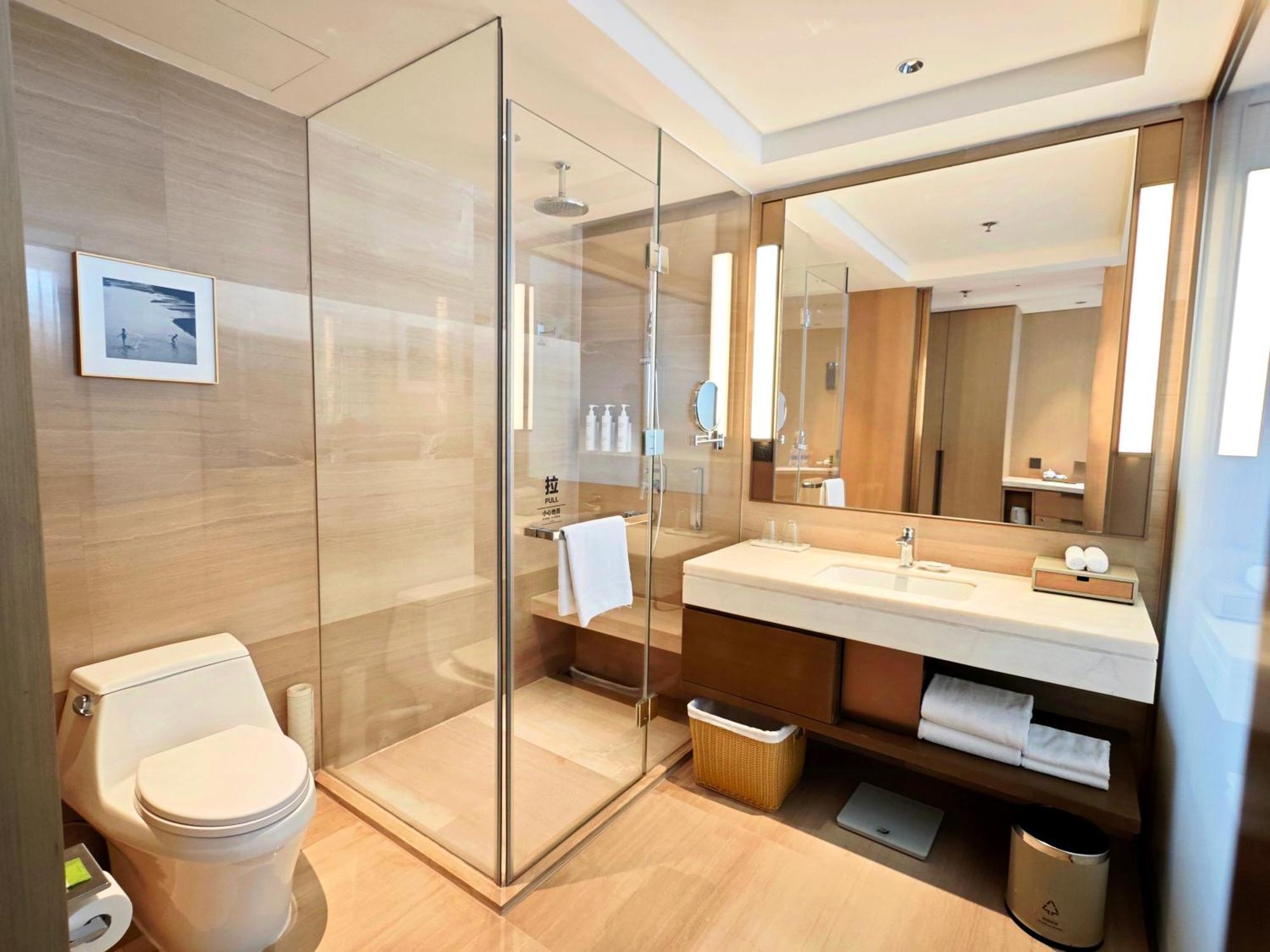 Отель Courtyard By Marriott Xi'An North Экстерьер фото