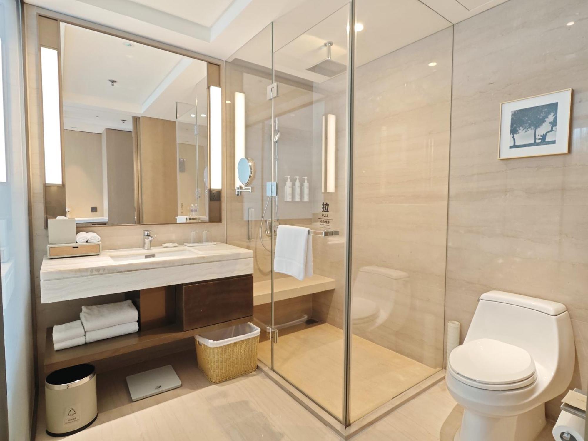 Отель Courtyard By Marriott Xi'An North Экстерьер фото